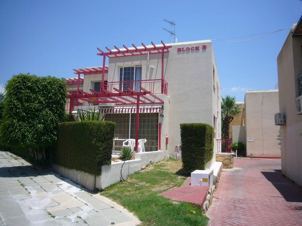 Santa Barbara Complex Apartment Limassol Exterior photo