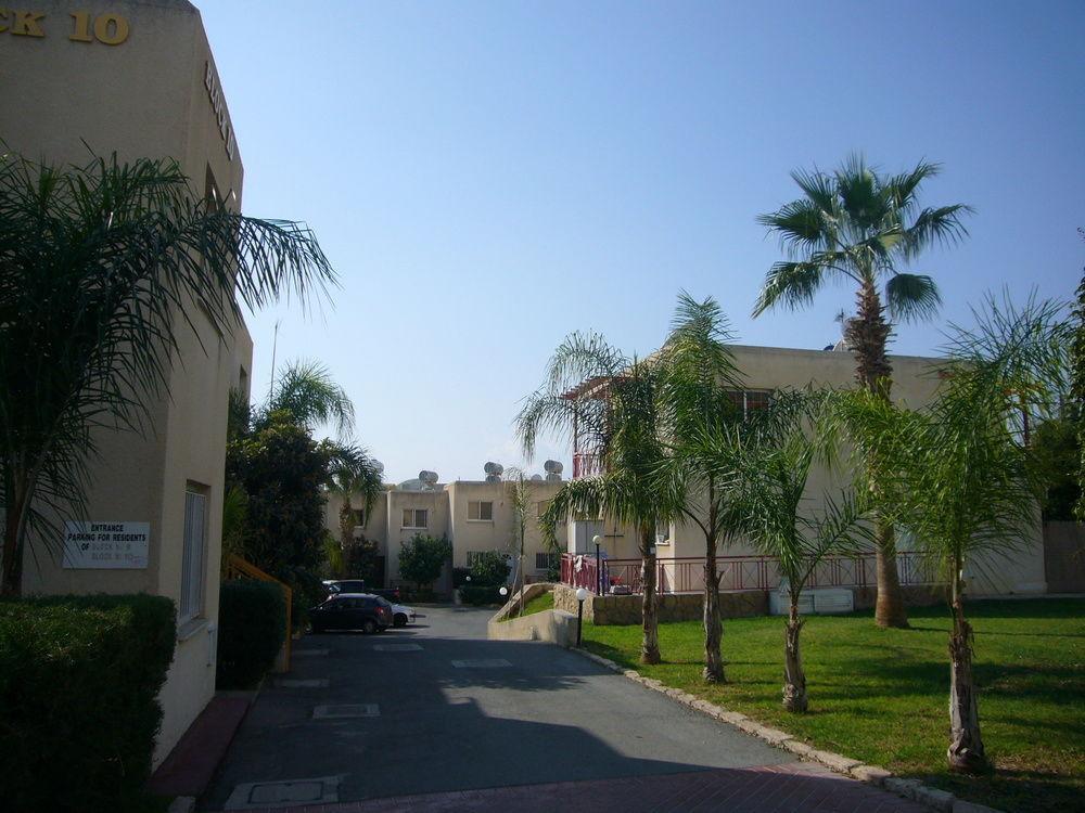 Santa Barbara Complex Apartment Limassol Exterior photo